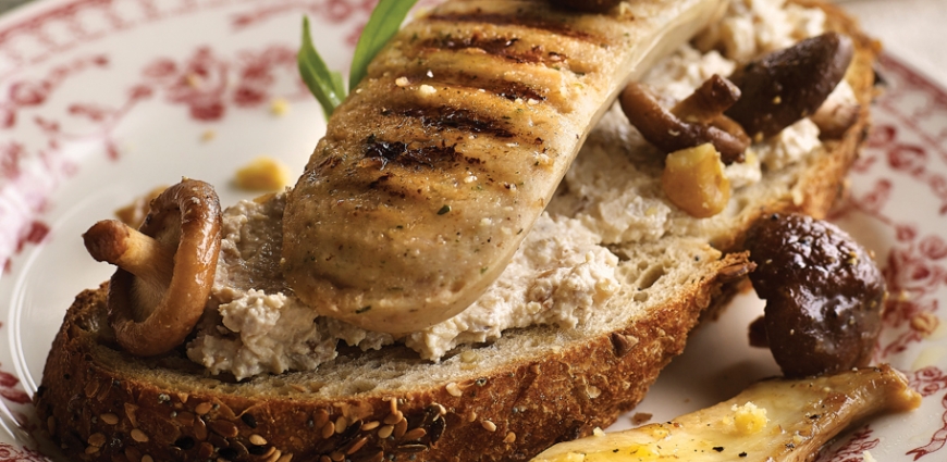 Tartine de boudin blanc et noix