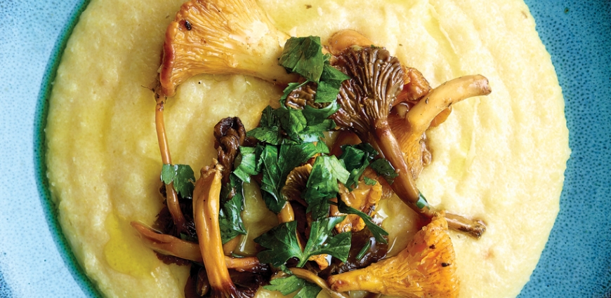 Polenta crémeuse et poêlée de champignons