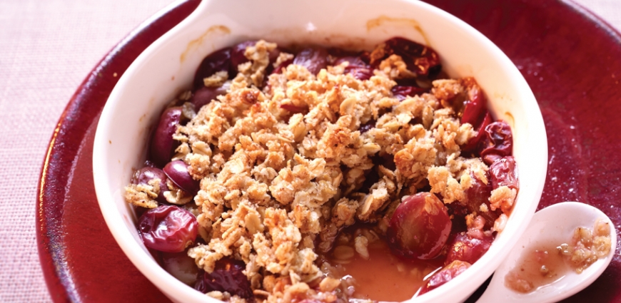 Crumble de raisin noir à la cannelle