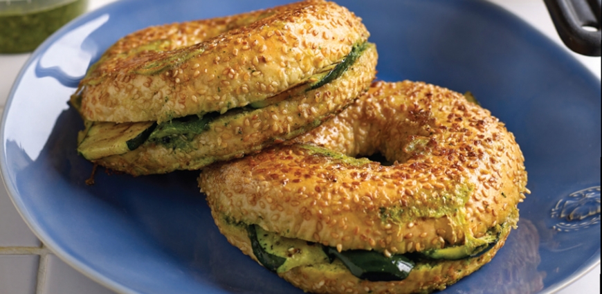 Bagels à la courgette et au pesto