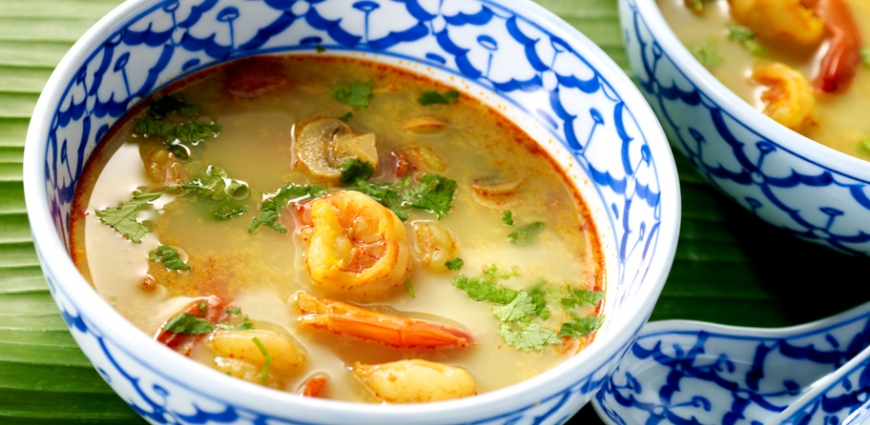 Tom yam khung (soupe aux crevettes à la citronnelle)