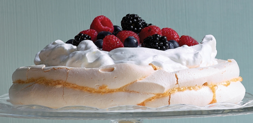 Pavlova aux fruits rouges