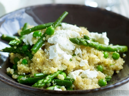 Risotto de quinoa aux légumes printaniers