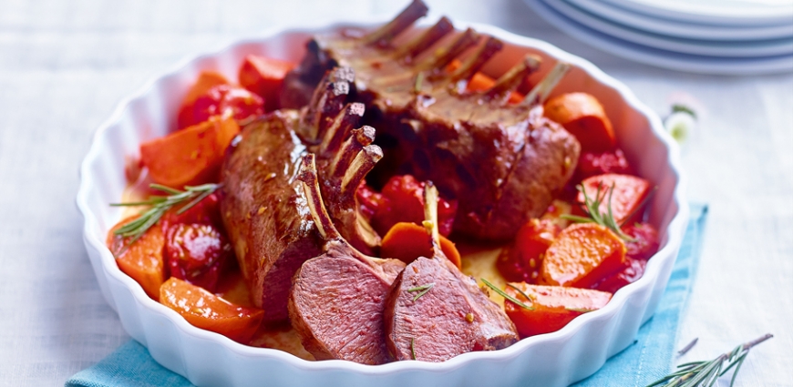 Couronne d’agneau au sirop d’érable, romarin et patates douces