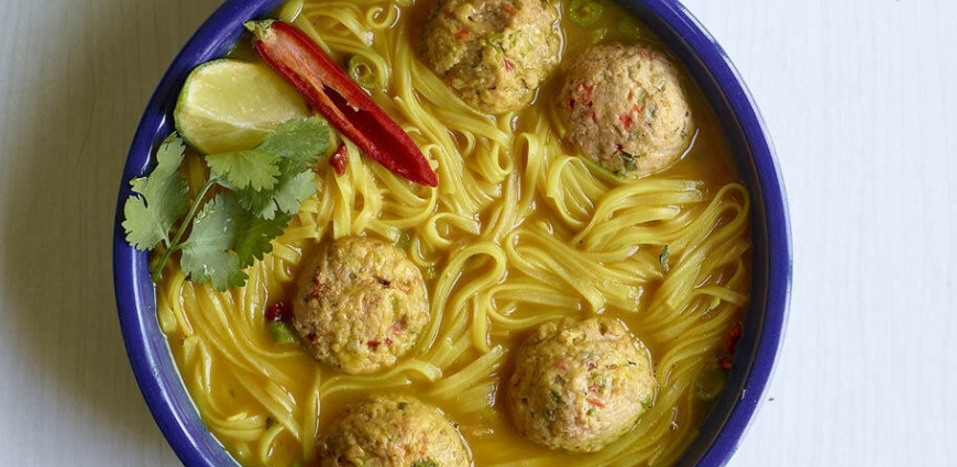 Nouilles minute aux boulettes de légumes