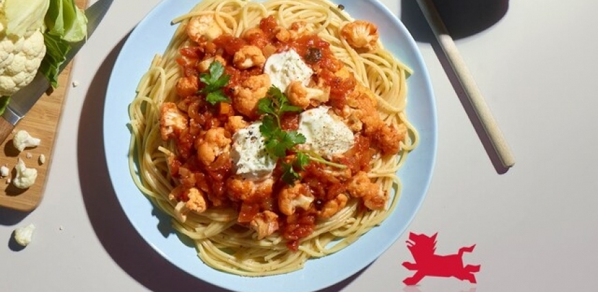 Spaghetti à la bolognaise de chou-fleur et à la mozzarella