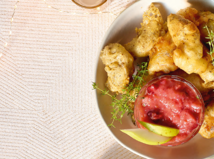 Beignets de dinde au chutney de poires et canneberges